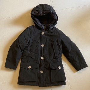 Woolrich kids black down puffer jacket size 6